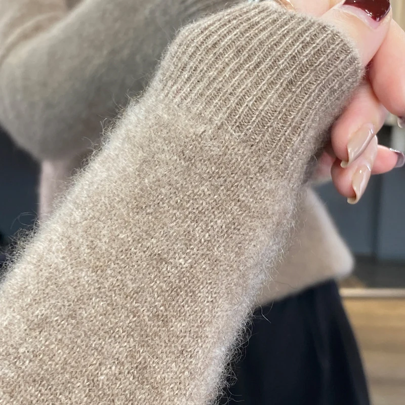Damen Kuscheliger Midweight Rundhals-Pullover aus Angora-Blend mit feinem Flor und schmalem Bündchen Nord Taschen