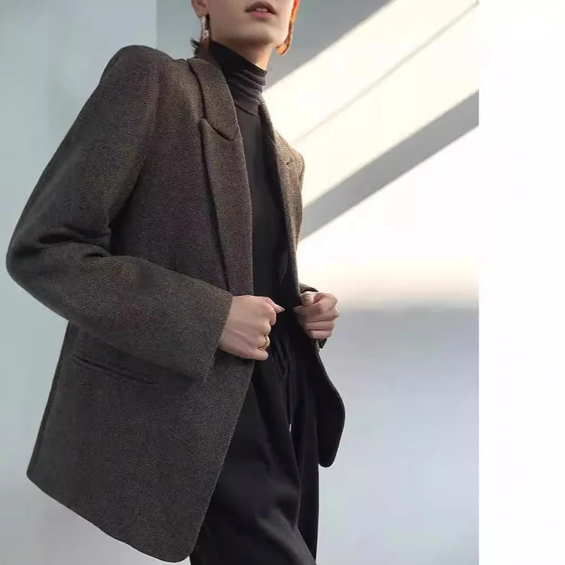 Damen Klassischer Woll-Tweed-Blazer mit schmalem Revers, Teilgefüttert und Ein-Knopf Nord Taschen
