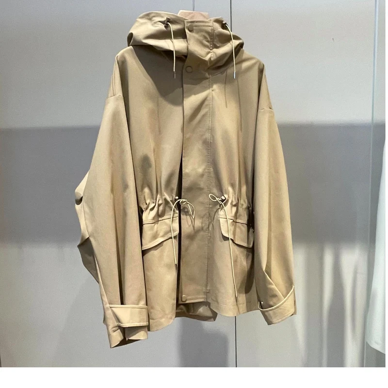Damen Oversize-Kapuzenjacke mit Tunnelzug, Pattentaschen und Zwei-Wege-Reißverschluss Nord Taschen
