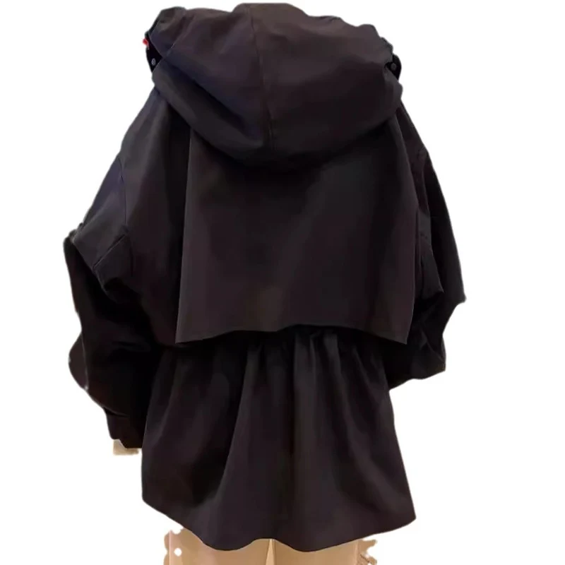 Damen Oversize-Kapuzenjacke mit Tunnelzug, Pattentaschen und Zwei-Wege-Reißverschluss Nord Taschen