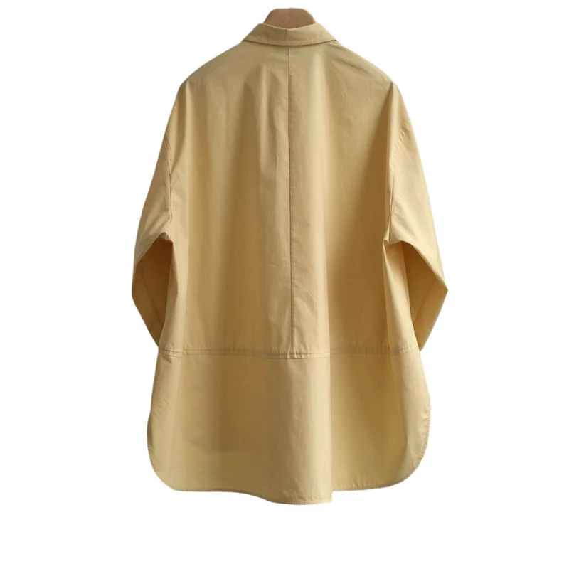 Damen Oversize-Hemdbluse mit verlängertem Rückensaum und kastiger Silhouette Nord Taschen