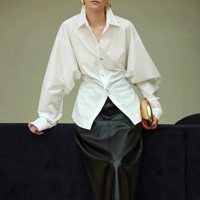 Damen Oversize-Bluse mit Ballonärmeln und taillierter V‑Schlitz-Form Nord Taschen