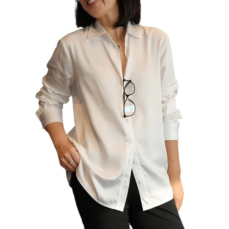 Damen Zeitlose taillierte Baumwollpopeline-Bluse mit Kentkragen und geschwungener Saum Nord Taschen