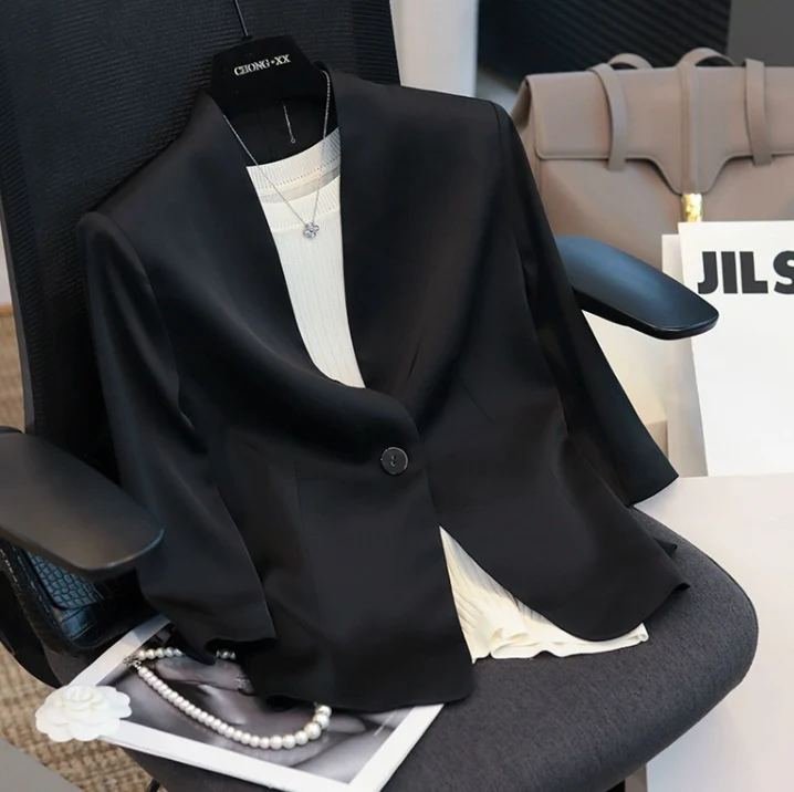 Damen Minimalistischer taillierter Einreihiger Blazer ohne Revers mit offener Kragenlinie Nord Taschen