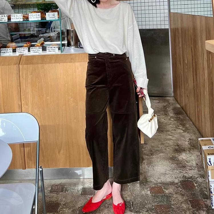Damen Weite Cordhose mit hoher Taille, Cropped-Bein und Eingrifftaschen Nord Taschen