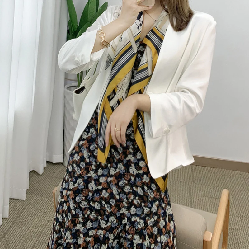 Damen Leichter taillierter Ein‑Knopf‑Blazer aus fließender Satin‑Optik Nord Taschen