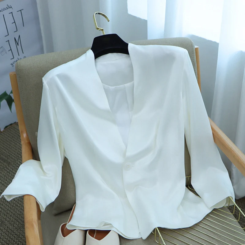 Damen Leichter taillierter Ein‑Knopf‑Blazer aus fließender Satin‑Optik Nord Taschen