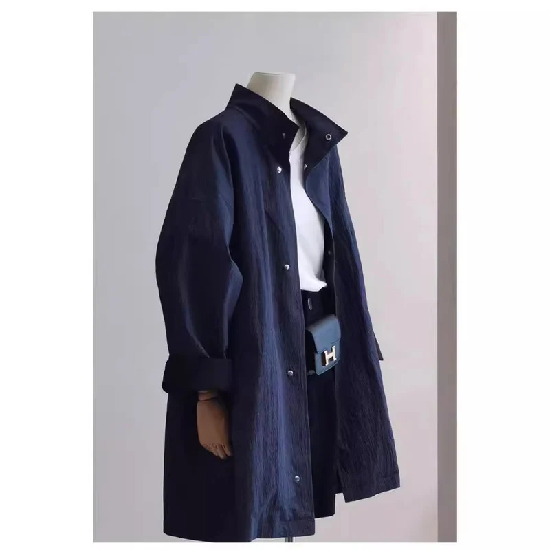 Damen leichter Oversize-Mantel mit Stehkragen und Druckknopfverschluss Nord Taschen