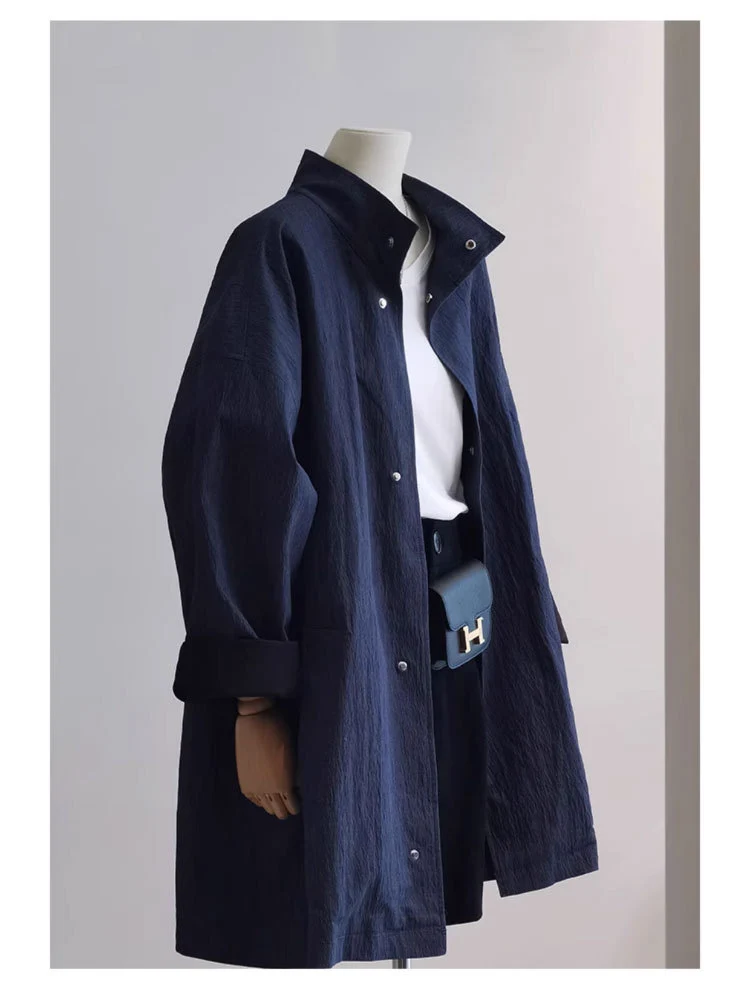 Damen leichter Oversize-Mantel mit Stehkragen und Druckknopfverschluss Nord Taschen