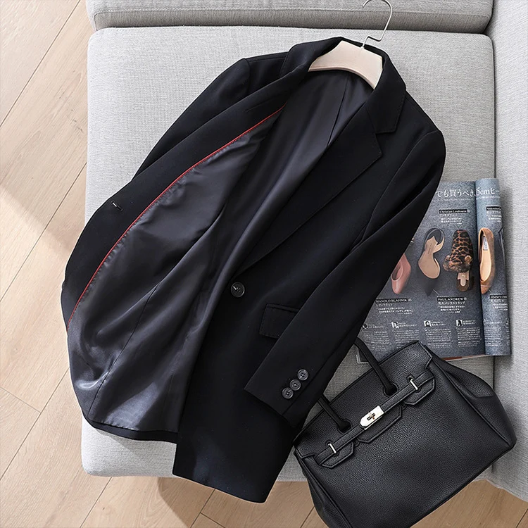 Damen Taillierter Ein-Knopf-Longblazer mit Reverskragen und Pattentaschen Nord Taschen