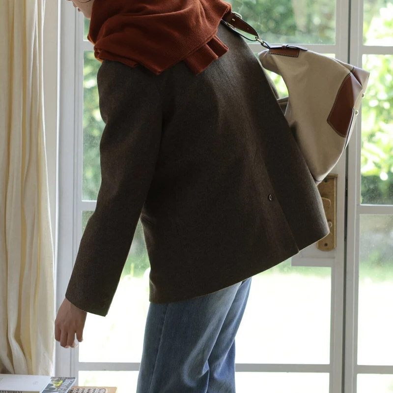 Damen Boxy Wollmix-Blazer mit minimalistischer Ein-Knopf-Optik und Leistentaschen Nord Taschen