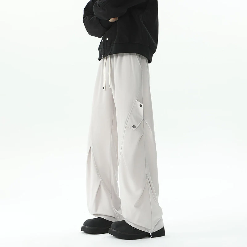 Herren Extraweite technische Cargo-Loungehose im drapierten Weitbein‑Schnitt Nord Taschen