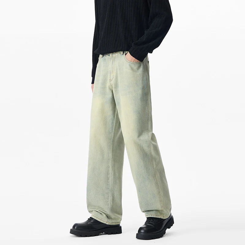Herren Locker geschnittene Denim-Jeans mit weitem Bein und soften Vintage-Fade Nord Taschen