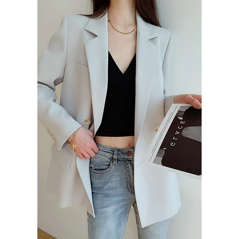 Damen Knielange taillierte Bermuda-Shorts mit cleaner Bügelfalte Nord Taschen