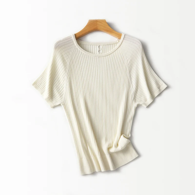 Damen Geripptes Kurzarm-Strickshirt mit Rundhalsausschnitt und Schlüsselloch-Detail Nord Taschen