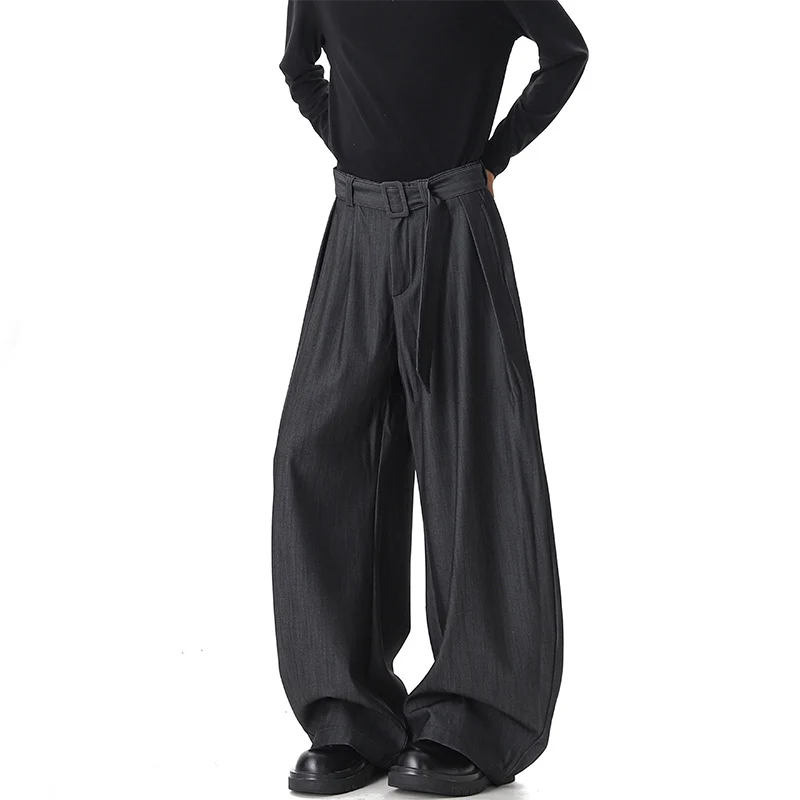Damen Weite Paperbag-Hose mit hohem Bund, Falten und Taillengürtel Nord Taschen