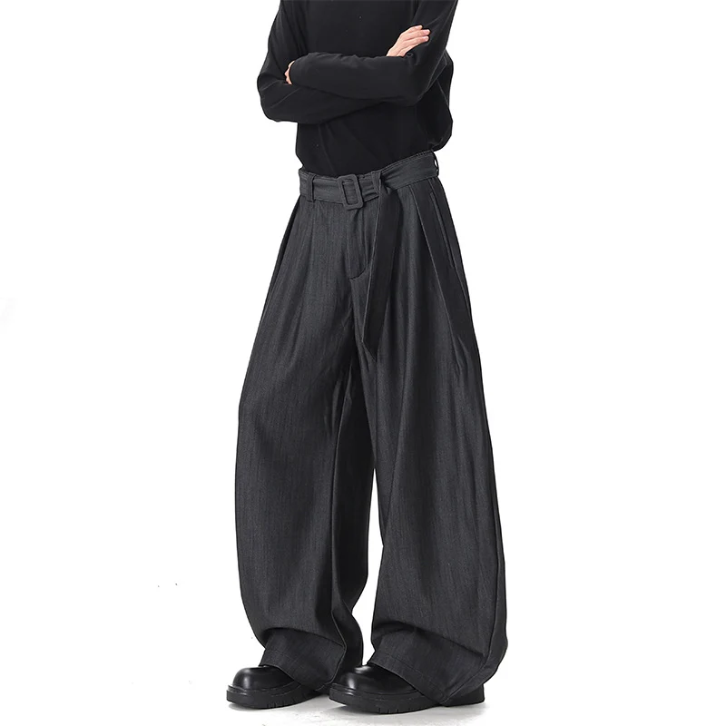 Damen Weite Paperbag-Hose mit hohem Bund, Falten und Taillengürtel Nord Taschen