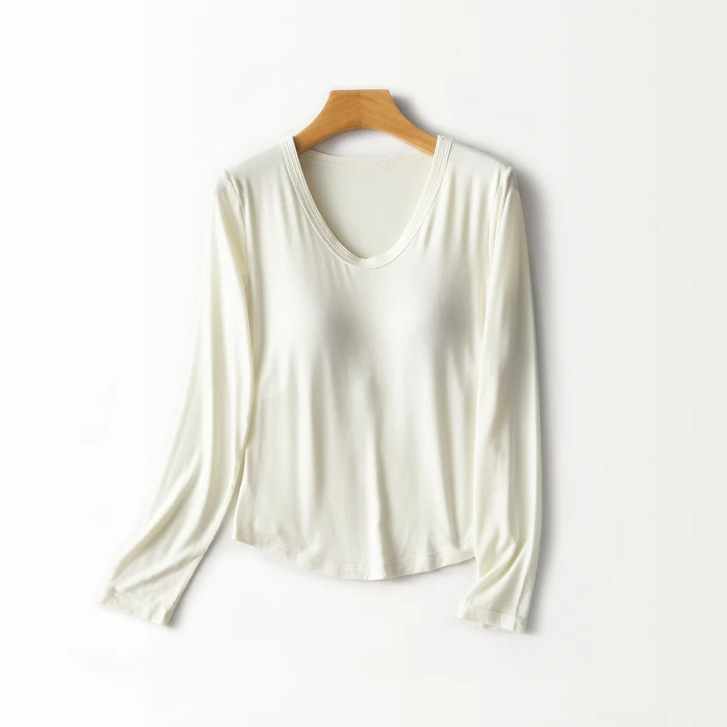 Damen Figurschmeichelndes Langarmshirt mit tiefem V-Ausschnitt Nord Taschen