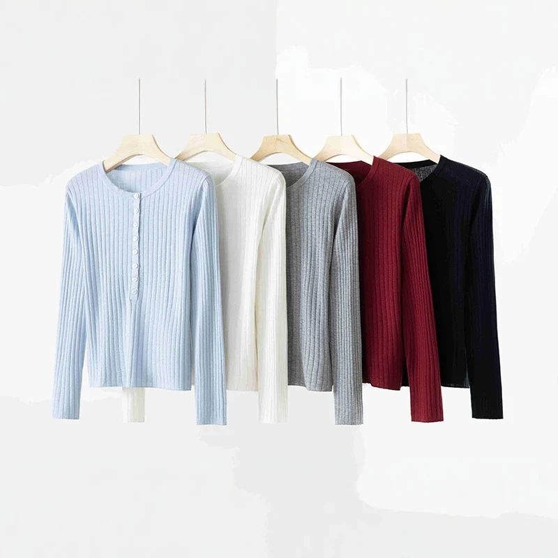 Damen Feinstrick-Pullover mit Henley-Knopfleiste und Rippenstruktur Nord Taschen