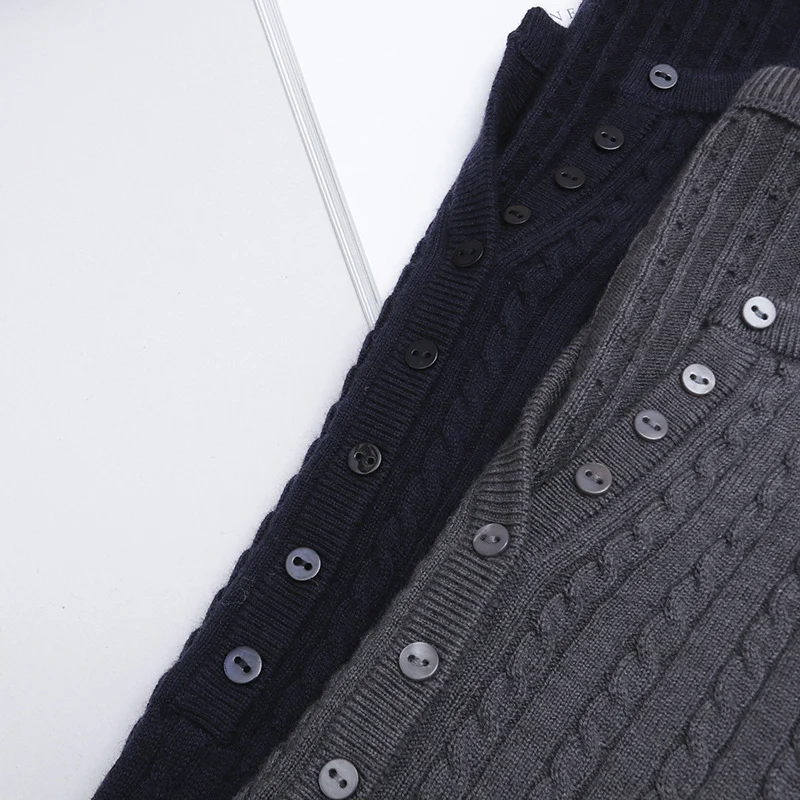 Damen Feines Zopfmuster-Henley-Feinstrickshirt mit Rundhals & Knopfleiste Nord Taschen