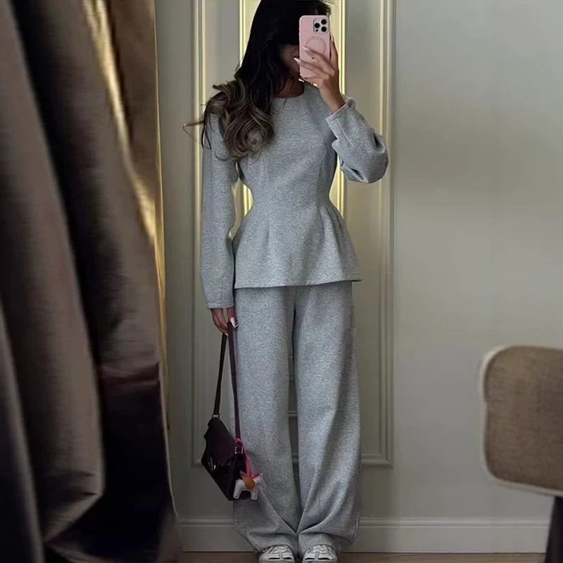 Damen Zweiteiliges Komfort-Lounge-Set mit Langarmshirt und weiter Jogginghose Nord Taschen