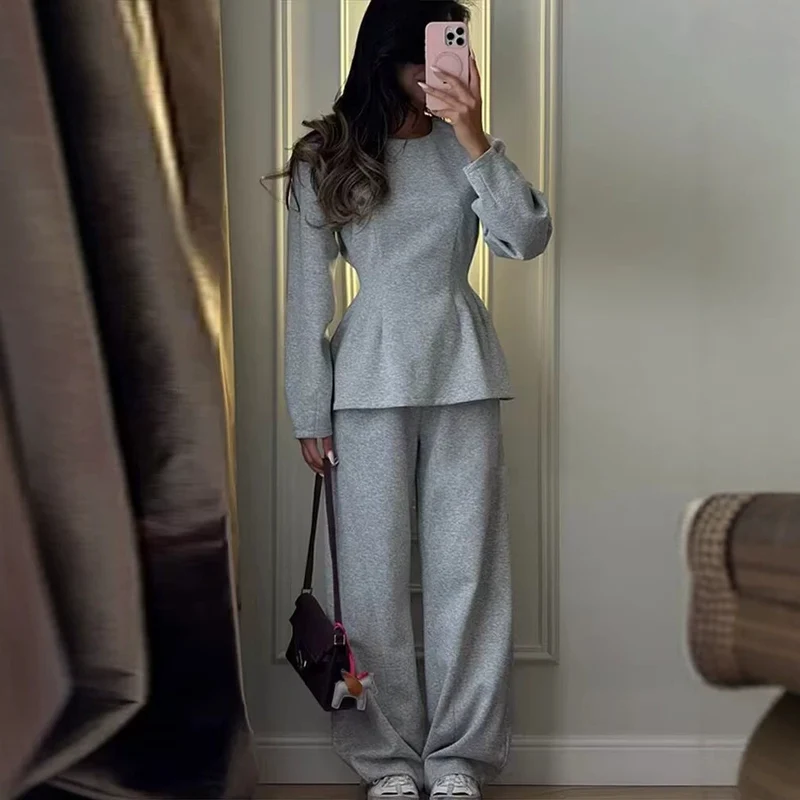 Damen Zweiteiliges Komfort-Lounge-Set mit Langarmshirt und weiter Jogginghose Nord Taschen