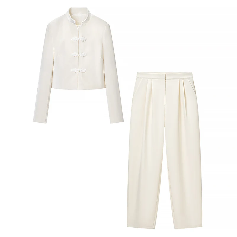 Damen Zweiteiliges Ensemble aus Kurzjacke mit Stehkragen und Froschverschlüssen und hochtaillierter Plissee-Hose Nord Taschen