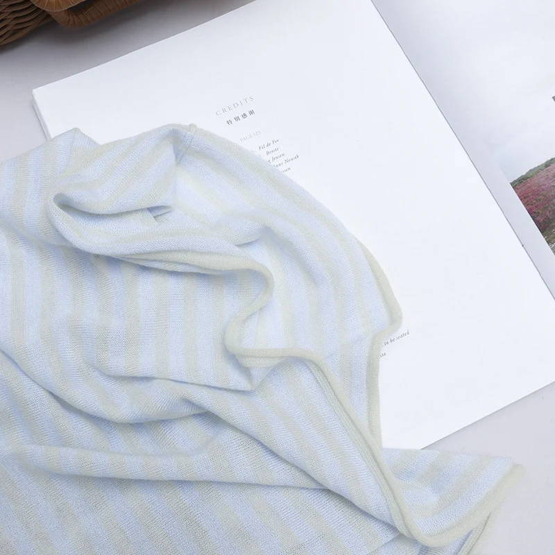 Damen Feines gestreiftes Langarmshirt mit Rundhalsausschnitt aus leichtem Jersey Nord Taschen