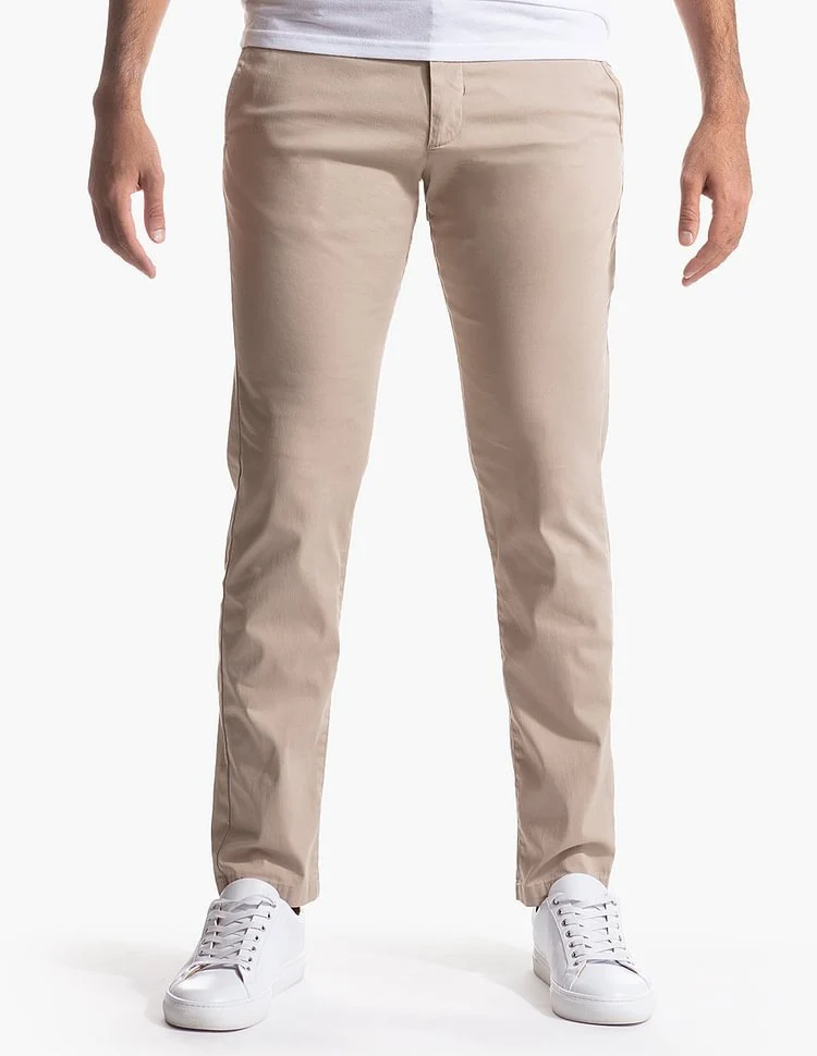 Herren Enganliegende Stretch-Chinohose mit tapered Bein und elastischem Saum Nord Taschen