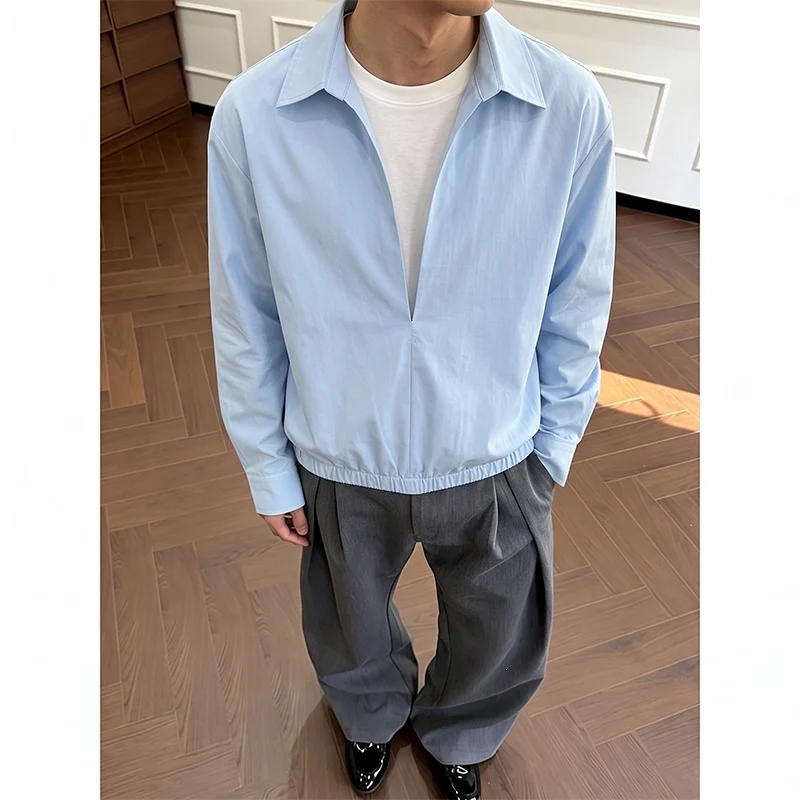 Damen Oversize-Bluse mit tiefem V-Ausschnitt, Hemdkragen und elastischem Saum Nord Taschen