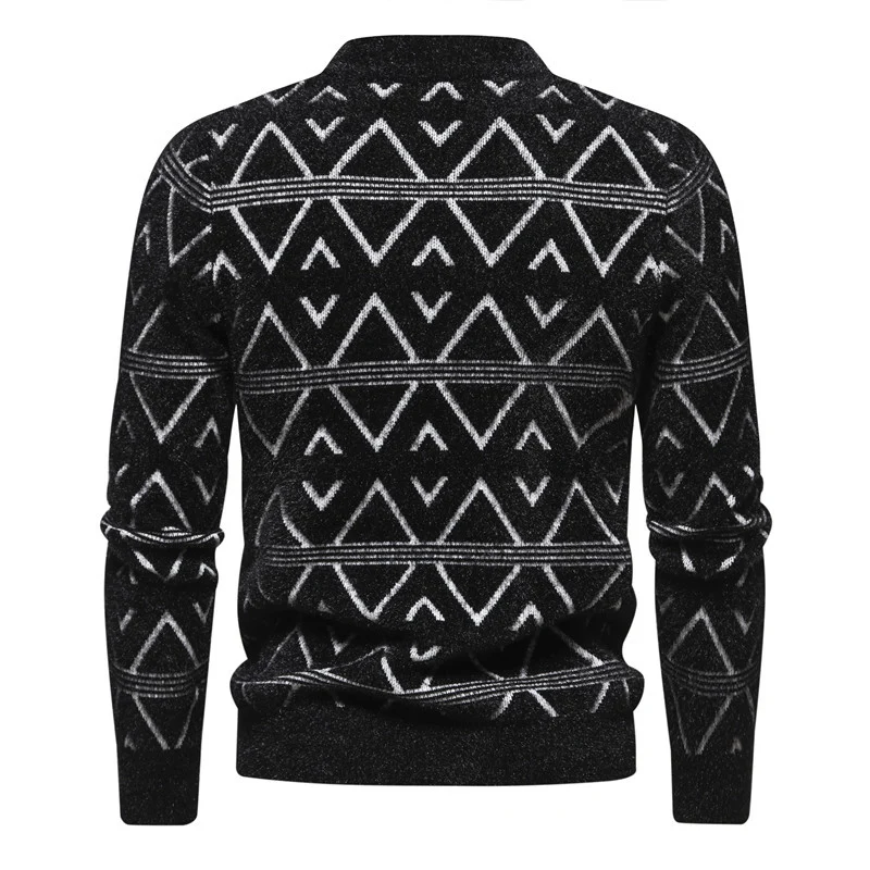 Herren Feinstrick-Mockneck-Pullover mit geometrischem Jacquardmuster und geripptem Saum Nord Taschen