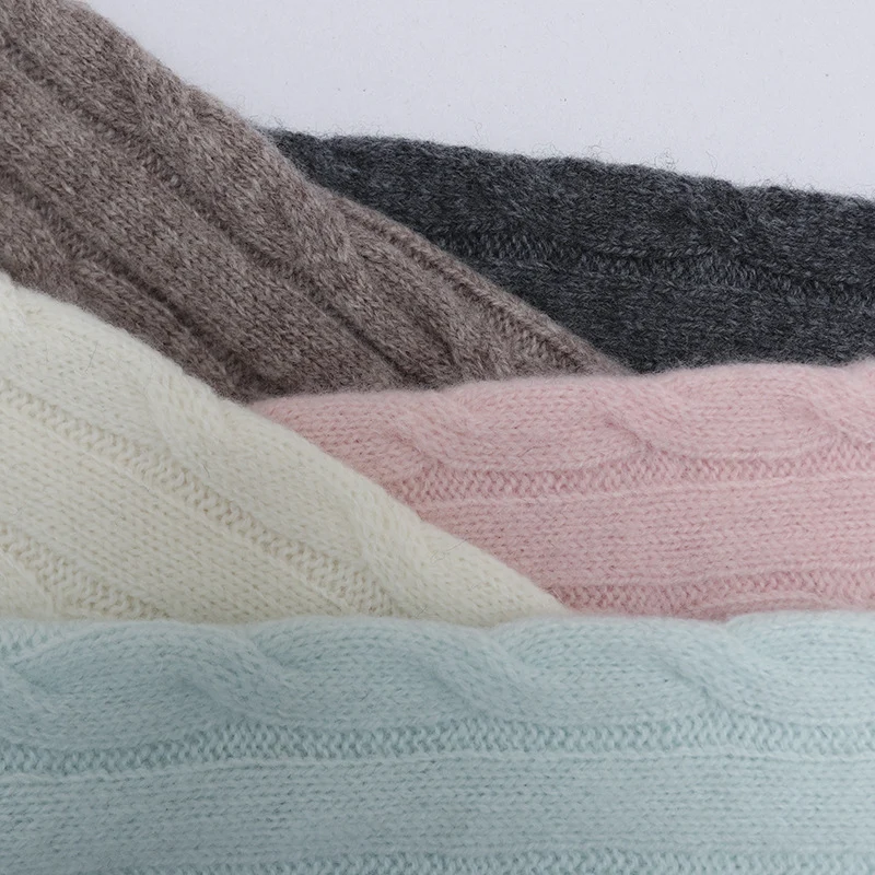 Damen Feiner Zopfmuster-Kabelstrickpullover mit Rundhalsausschnitt und Kaschmir‑Effekt Nord Taschen