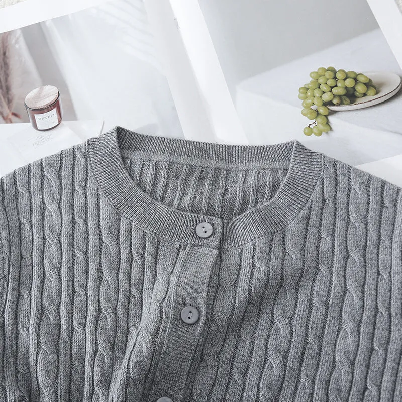 Damen Feiner Zopfmuster-Cardigan mit Rundhals und durchgehender Knopfleiste Nord Taschen