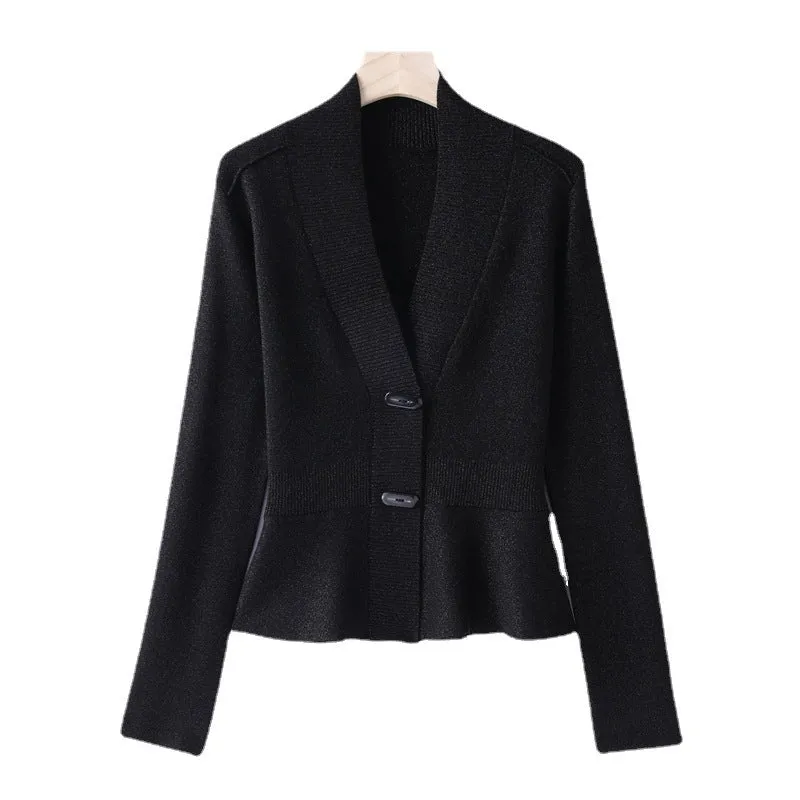 Damen Feiner Strickcardigan mit Schalkragen, taillenbetontem Peplum und Zierknopfleiste Nord Taschen