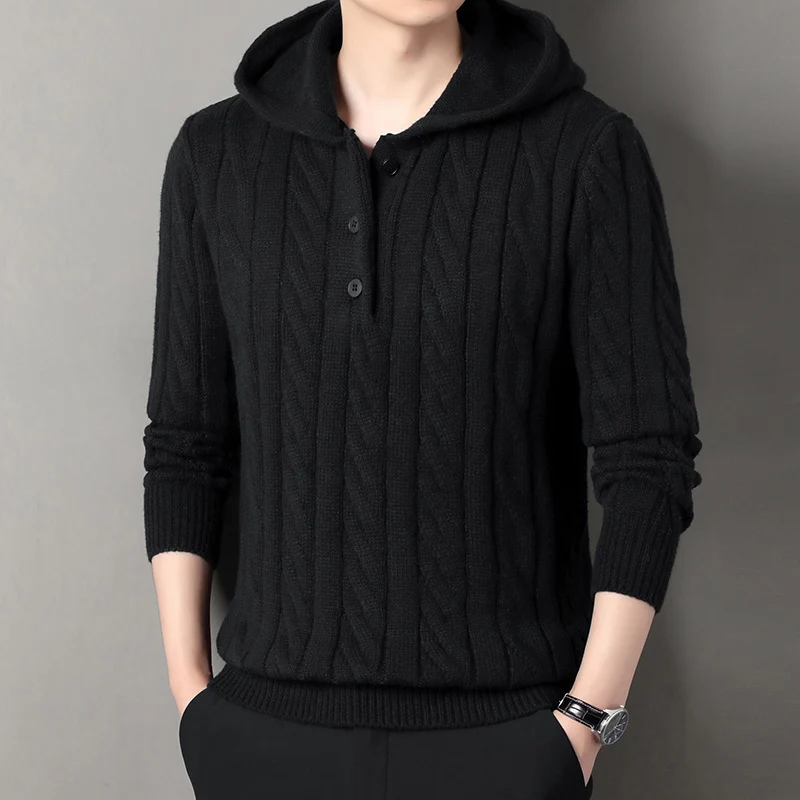Herren Feinstrick-Kapuzenpullover mit Zopfmuster, Halbknopfblende und Kordelzug Nord Taschen