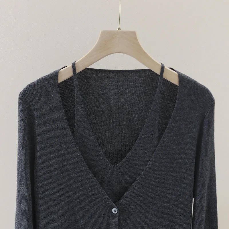 Damen feiner Rippstrick-Cardigan mit integriertem Spaghettitop und tiefem V-Ausschnitt Nord Taschen