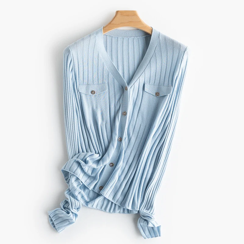 Damen Feiner gerippter Knopfcardigan mit V‑Ausschnitt und Brustklappen Nord Taschen