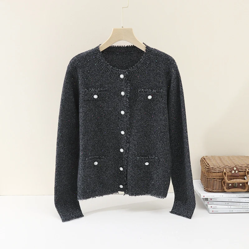 Damen Bouclé-Cardigan mit Perlmuttknöpfen und aufgesetzten Taschen Nord Taschen