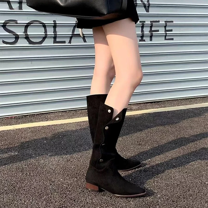 Damen Wadenhohe Velourslederstiefel mit umklappbarer Manschette und spitzer Kappe Nord Taschen