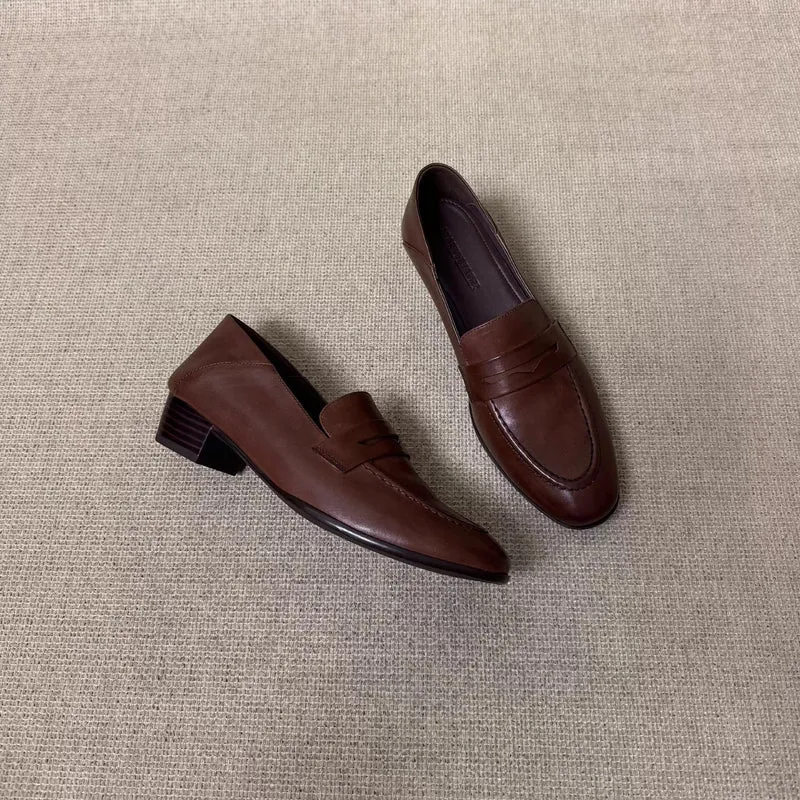 Damen Glattleder-Loafer mit niedrigem Blockabsatz und klassischem Penny-Steg Nord Taschen