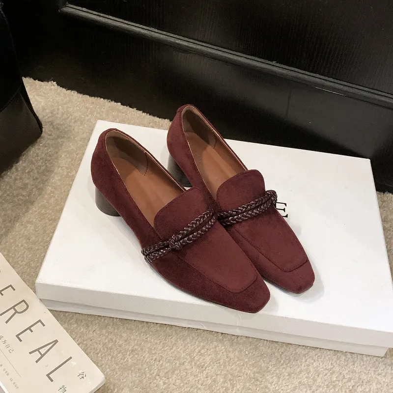 Damen Veloursleder-Loafer mit geflochtenem Riemendetail und niedrigem Blockabsatz Nord Taschen