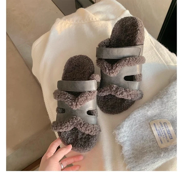 Damen Teddy-gefütterte Pantoletten mit verstellbaren Riemen Nord Taschen