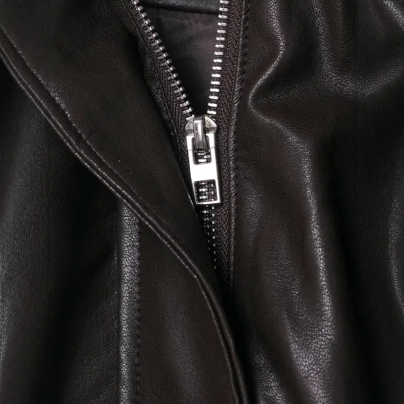 Damen Voluminöse Kunstleder-Capejacke mit hohem Stehkragen und Kordelzug Nord Taschen