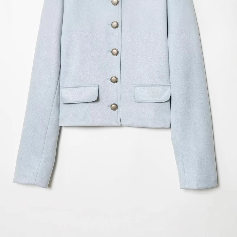 Damen Taillierte Cropped‑Bouclé‑Jacke mit Zierknopfleiste und Pattentaschen Nord Taschen