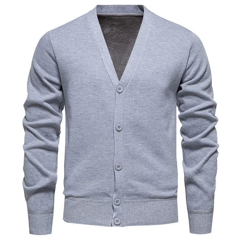 Herren Feiner V-Ausschnitt Strickcardigan mit durchgehender Knopfleiste und gerippten Bündchen Nord Taschen