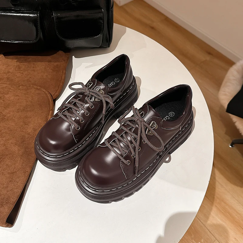 Damen Chunky-Plateau‑Schnürer im Derby‑Look mit profilierter Lug‑Sohle Nord Taschen