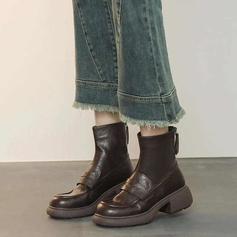 Damen Ankleboot im Loafer‑Moccasin‑Look mit sculpted Blockabsatz und Zuglasche Nord Taschen