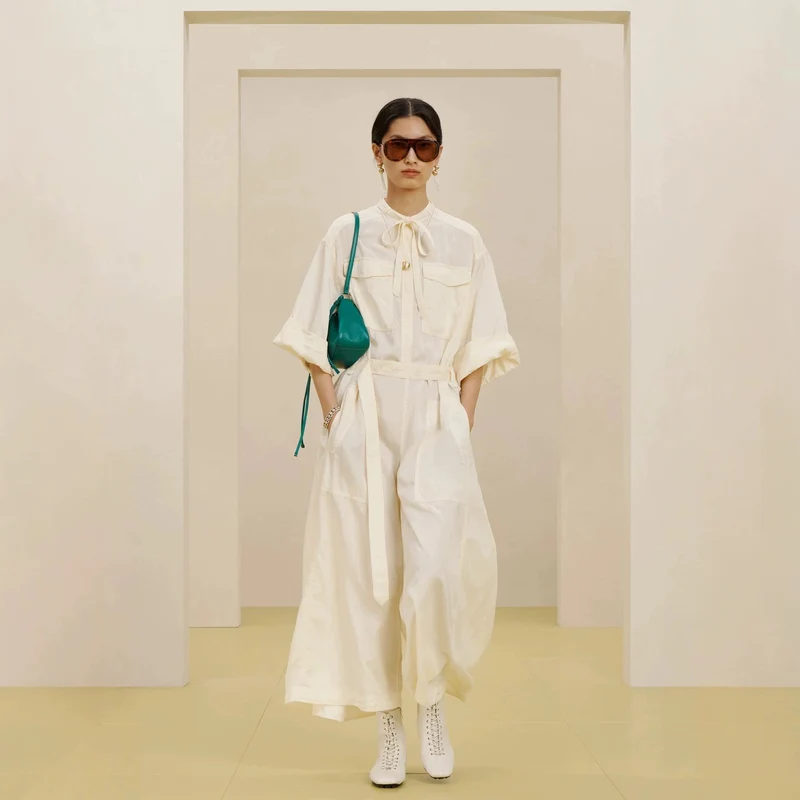 Damen Langer Utility-Jumpsuit mit Hemdkragen und Bindegürtel Nord Taschen