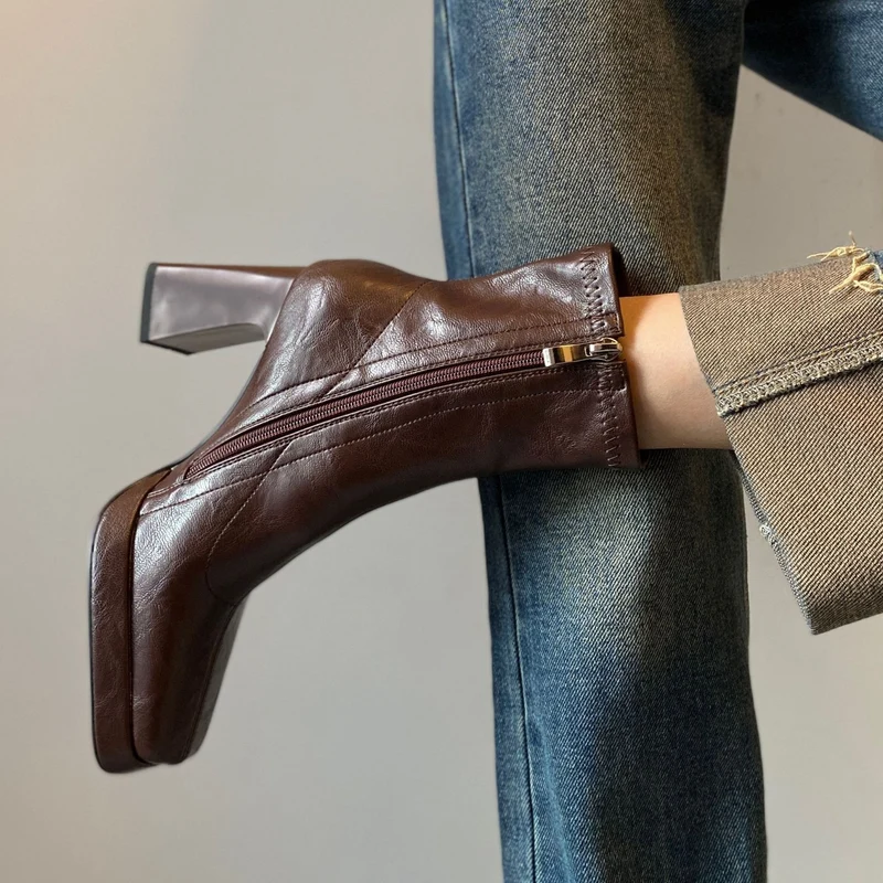 Damen Knöchelhohe Stiefelette mit geteilter Vorderblattform, weichem Nappaleder und sculpted Blockabsatz Nord Taschen