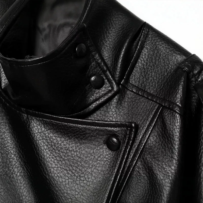 Damen Kurzjacke im asymmetrischen Biker‑Trenchstil aus veganer Lederoptik mit hohem Stehkragen Nord Taschen
